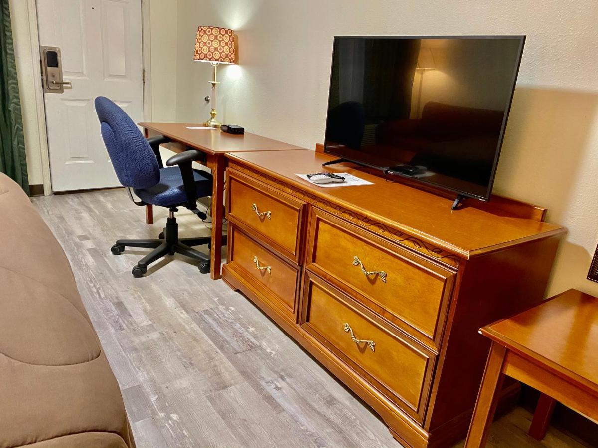 Ozark Inn & Suites Eksteriør billede