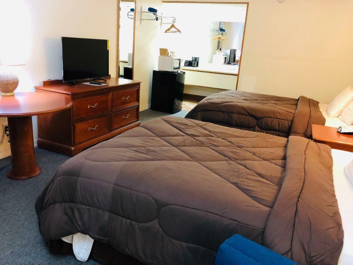 Ozark Inn & Suites Eksteriør billede