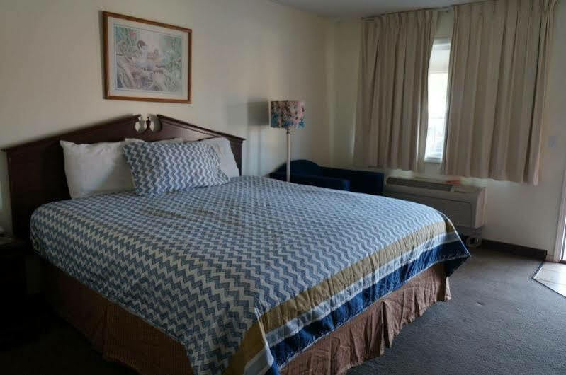 Ozark Inn & Suites Eksteriør billede