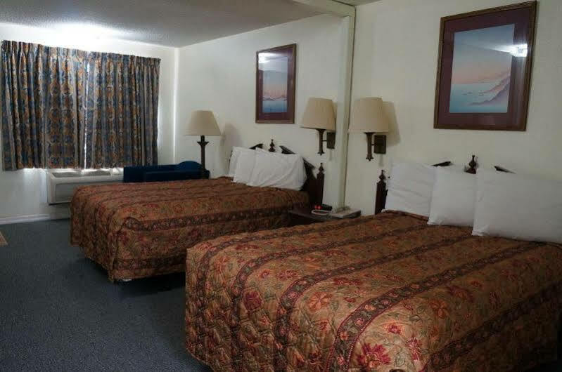 Ozark Inn & Suites Eksteriør billede